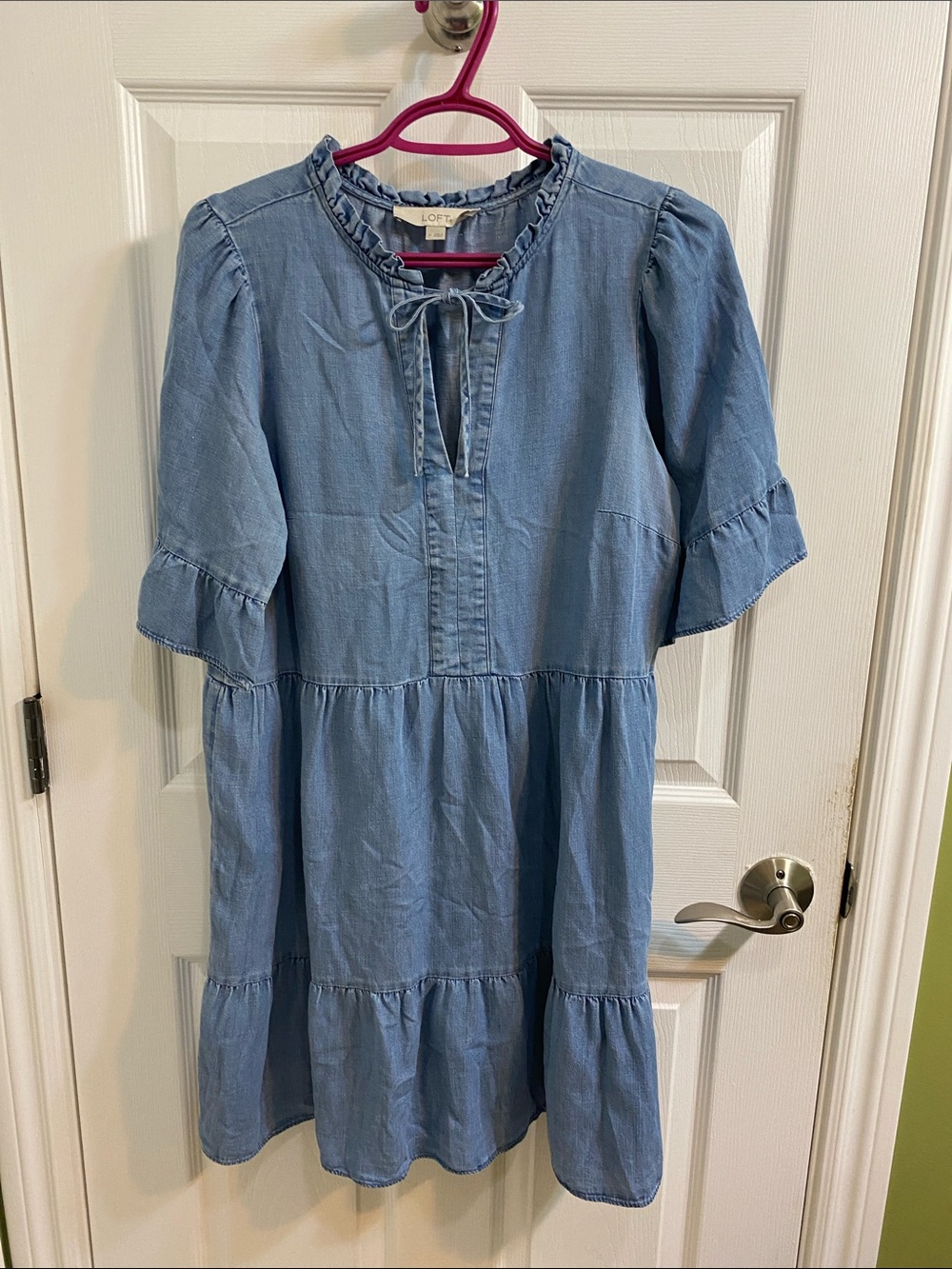 LOFT Chambray Tiered Ruffle Midi End of Summer Dress Women’s Size Medium Cute